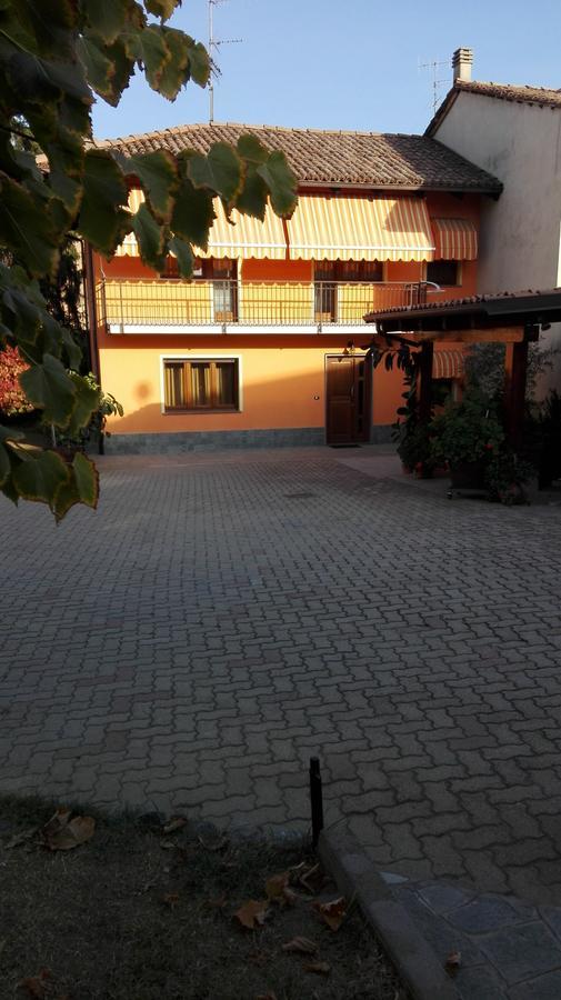 Casa Sammo Villa Piobesi d'Alba ภายนอก รูปภาพ