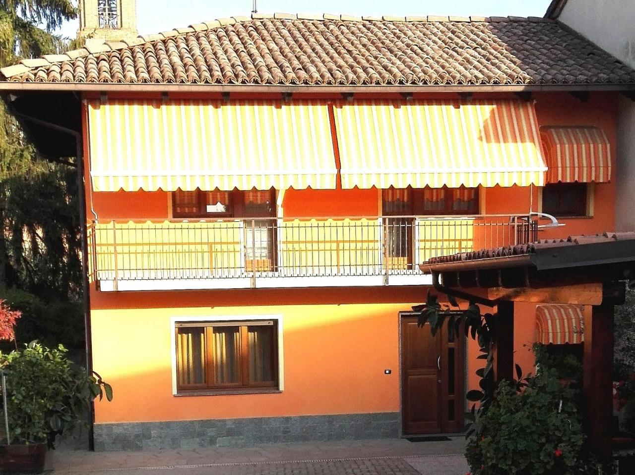 Casa Sammo Villa Piobesi d'Alba ภายนอก รูปภาพ